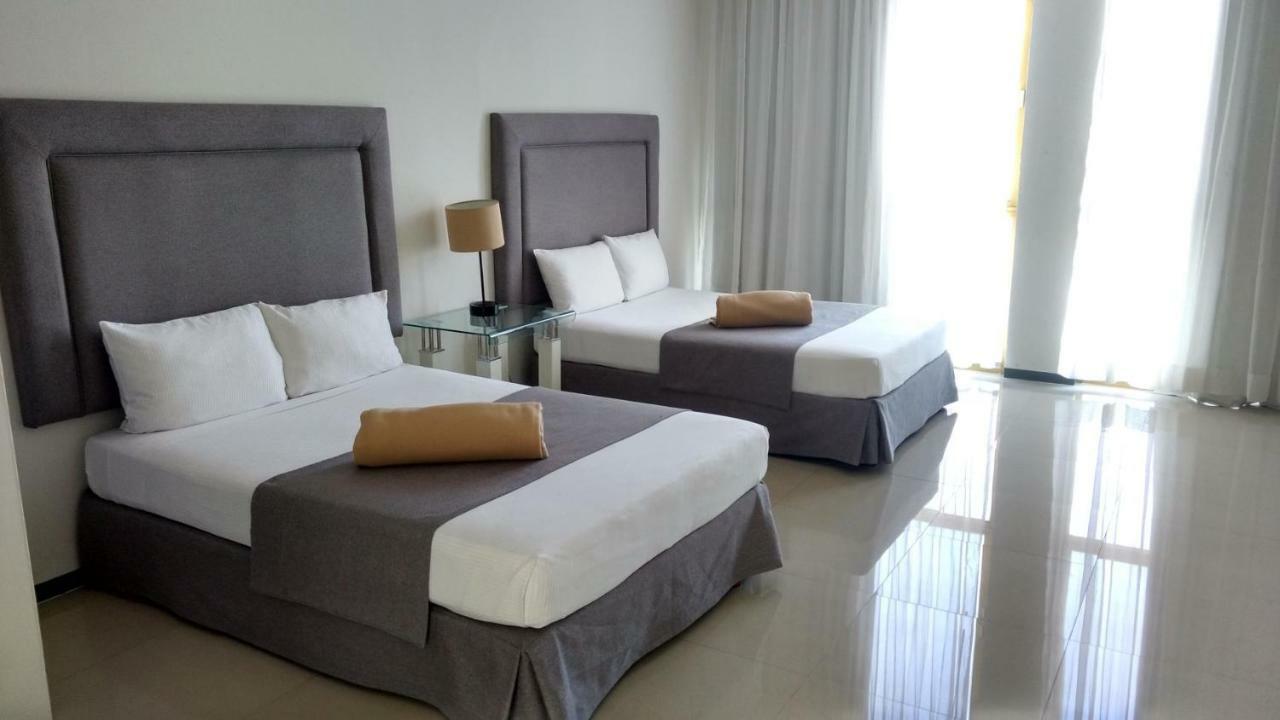 Hotel Suites Bernini Guadalajara Kültér fotó